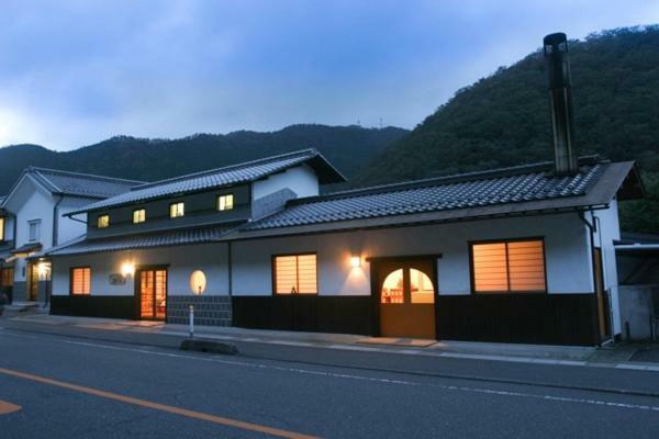 Yubaraonsen Yubaranoyado Komeya Maniwa Exterior photo